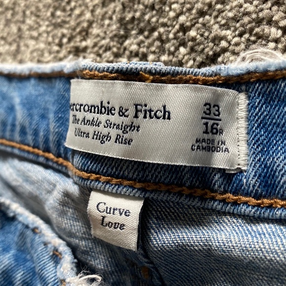 Ultra high rise ankle jeans - Picture 3 of 3